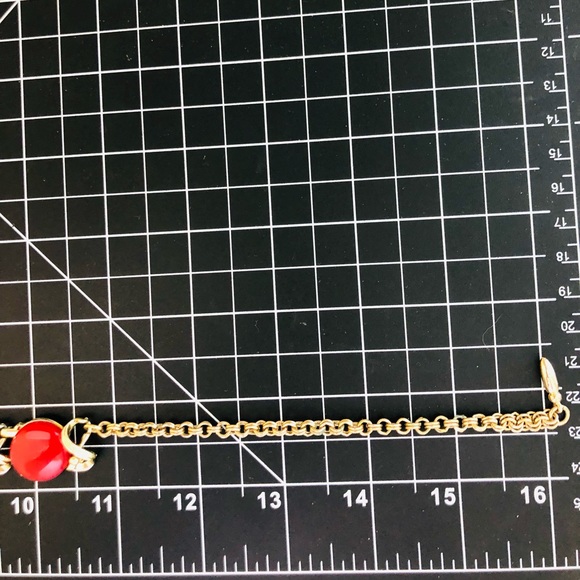 Vintage Red Thermoset Necklace & Strawberry Earrings - Picture 4 of 14